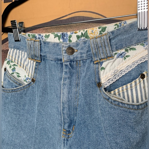 who says? Denim - Who Says? 90s Vintage Jeans with Floral Patchwork & Lace